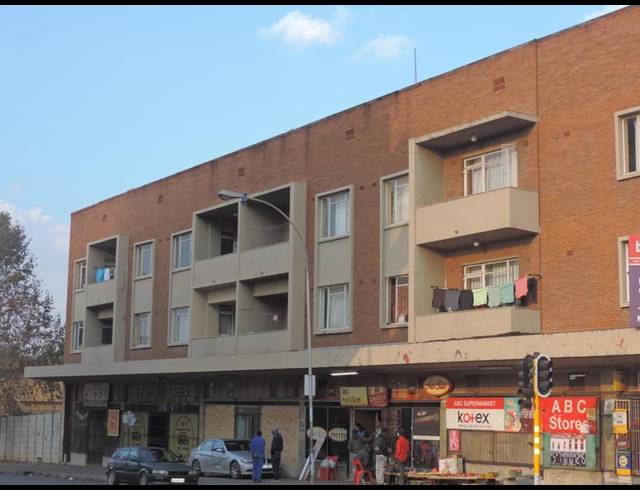 BUSINESS FOR SALE IN GERMISTON CENTRAL
